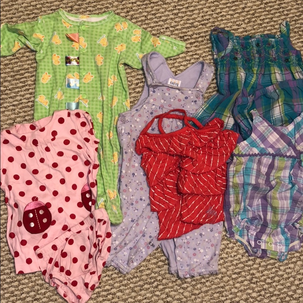 Bundle of 3-6 mo.baby girl clothes